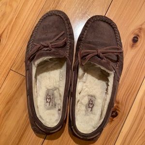 UGG slippers women’s size 6